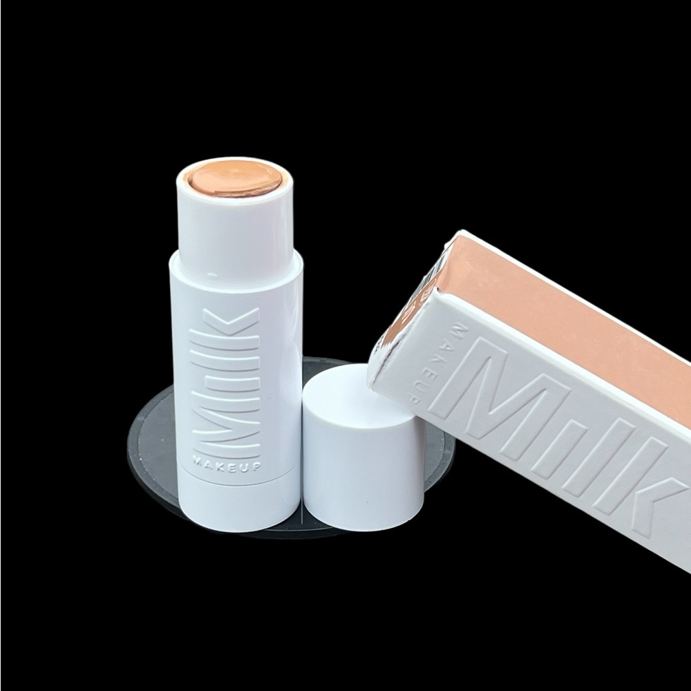 Milk Makeup Flex Foundation Stick  Medium Coverage Natural Look Blendable - Picture 6 of 6